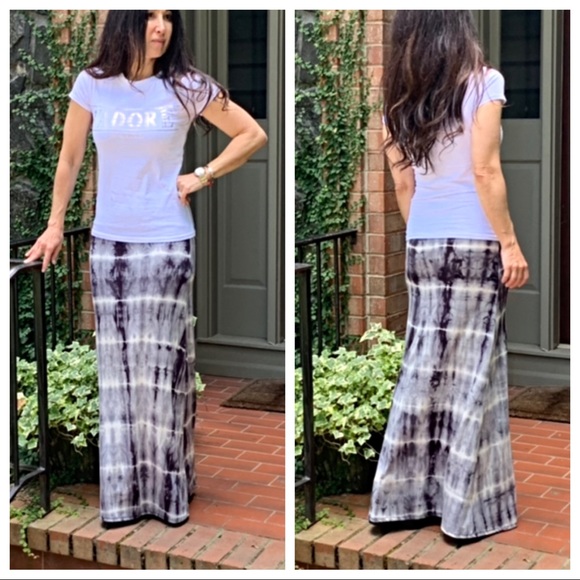 ✨LAST ONE✨Grey tie dye maxi skirt - Picture 2 of 7